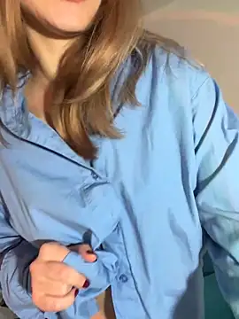 Snapshot of mi_michelle chatting on March 7, 8:11 pm mi michelle online show from March 7, 8:11 pm