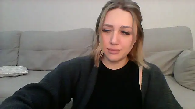 Snapshot of VickyLove047 chatting on January 9, 5:43 pm VickyLove047 online show from January 9, 5:43 pm