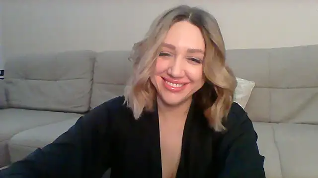 Snapshot of VickyLove047 chatting on February 15, 10:22 am VickyLove047 online show from February 15, 10:22 am