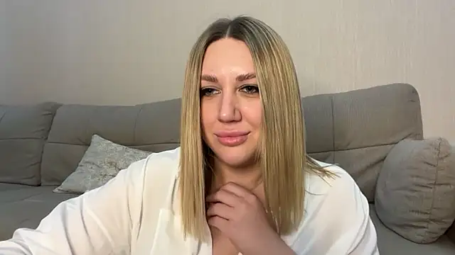 Snapshot of VickyLove047 chatting on September 28, 9:25 am VickyLove047 online show from September 28, 9:25 am