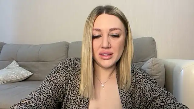 Snapshot of VickyLove047 chatting on September 30, 5:56 am VickyLove047 online show from September 30, 5:56 am