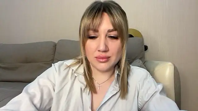 VickyLove047 online show from April 19, 7:18 am