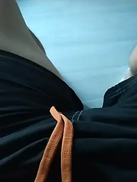 Dannydy2015 online show from October 18, 12:35 am