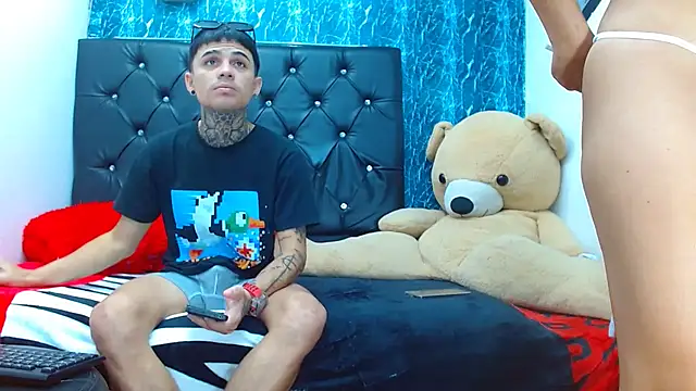 exotic hot couple online show from January 16, 2:51 am