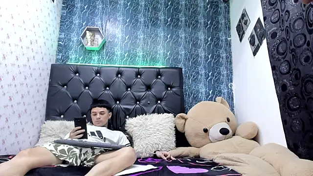 exotic hot couple online show from January 12, 7:30 pm