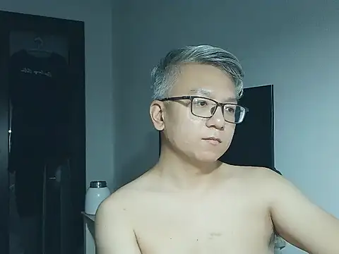 leoUSIR online show from September 16, 3:24 pm