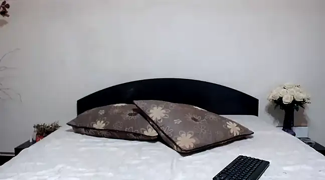 Snapshot of EveeRose chatting on December 29, 6:35 am EveeRose online show from December 29, 6:35 am