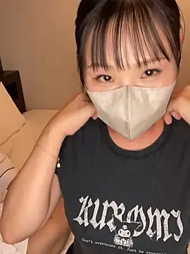 Snapshot of oji_oji123 chatting on September 13, 3:56 pm oji oji123 online show from September 13, 3:56 pm