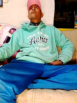 NewBe9D9 online show from November 26, 9:21 am