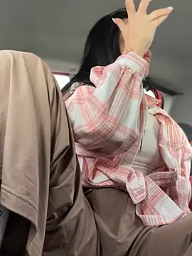 JulliaVegas online show from March 19, 2:48 am