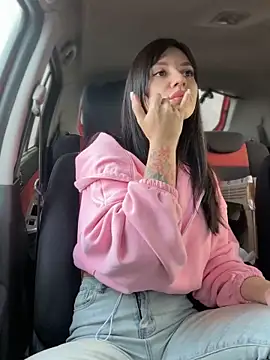 JulliaVegas online show from October 22, 2:01 am