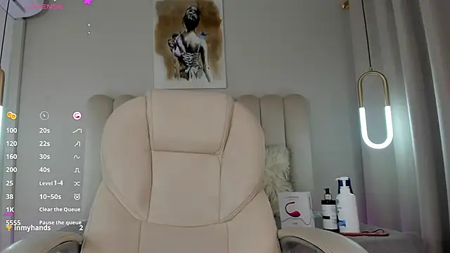 CharlotteDupontt online show from March 4, 5:24 pm