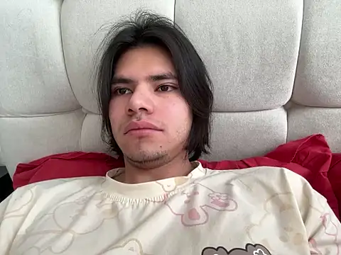 Snapshot of Mat_Vergara20 chatting on February 2, 5:37 pm Mat Vergara20 online show from February 2, 5:37 pm