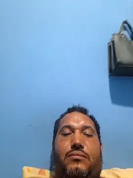 Snapshot of alexjs84 chatting on February 15, 1:24 am alexjs84 online show from February 15, 1:24 am