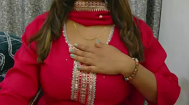 Snapshot of chavi_12 chatting on February 19, 2:34 pm chavi 12 online show from February 19, 2:34 pm