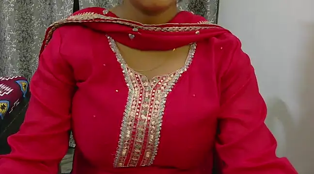 Snapshot of chavi_12 chatting on February 26, 5:17 pm chavi 12 online show from February 26, 5:17 pm