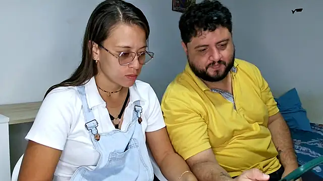 Snapshot of Paloma_Desire chatting on January 14, 1:06 pm Paloma Desire online show from January 14, 1:06 pm