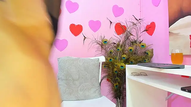 Snapshot of miss--flora chatting on March 8, 8:03 pm miss--flora online show from March 8, 8:03 pm