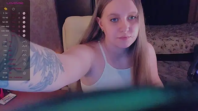 Alice Dreamgirl  online show from December 28, 7:33 pm