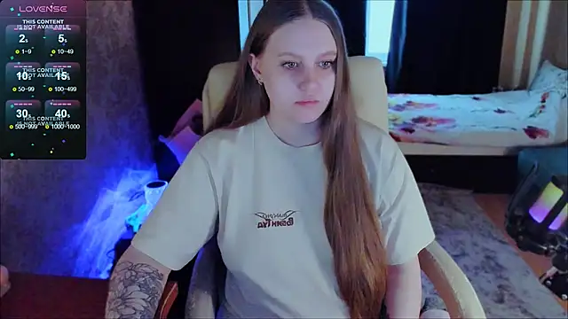 Alice Dreamgirl  online show from March 14, 9:57 am