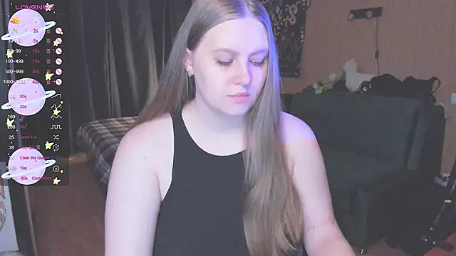 Alice Dreamgirl  online show from October 18, 11:00 am