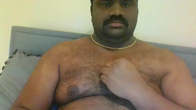 Snapshot of indianbearbot chatting on January 9, 8:55 pm indianbearbot online show from January 9, 8:55 pm