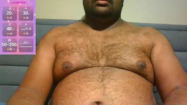 Snapshot of indianbearbot chatting on October 10, 6:40 pm indianbearbot online show from October 10, 6:40 pm