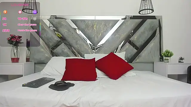 Snapshot of hotmature1 chatting on September 11, 10:37 am hotmature1 online show from September 11, 10:37 am