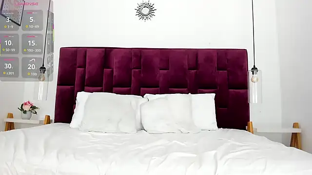 Snapshot of hotmature1 chatting on December 18, 11:05 am hotmature1 online show from December 18, 11:05 am