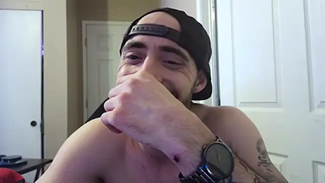 Huntzg23 online show from April 12, 5:23 am