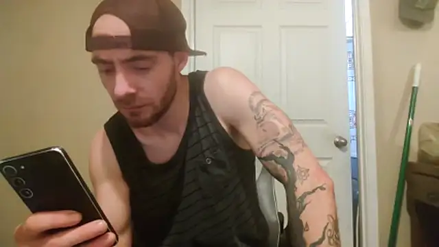 Huntzg23 online show from May 23, 5:17 pm