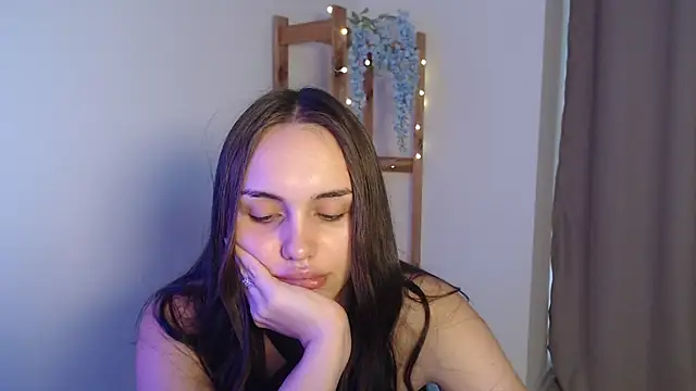 Snapshot of IrinaShayk18 chatting on January 3, 12:08 pm IrinaShayk18 online show from January 3, 12:08 pm