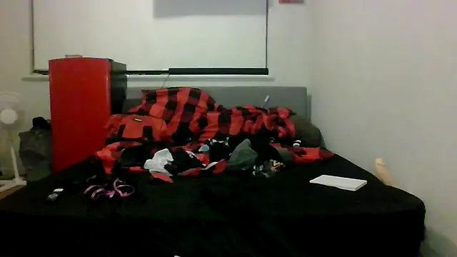 Snapshot of kinkycdslutsv chatting on March 19, 3:05 pm kinkycdslutsv online show from March 19, 3:05 pm