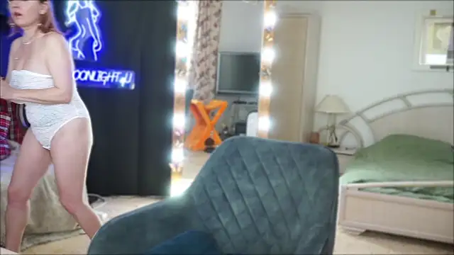 moonlight4u online show from March 10, 6:05 am