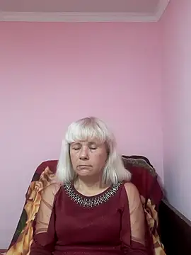 sakura blonde online show from December 4, 7:28 am