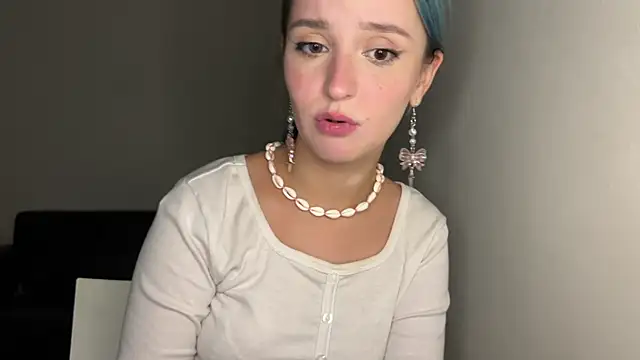 bumble bee online show from March 2, 1:38 pm