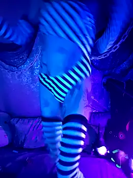 MommyMisfit online show from October 16, 2:12 am