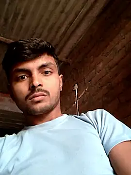 Suraj223kumar online show from October 12, 1:04 am