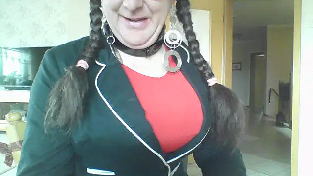 Snapshot of sexynadinets89 chatting on September 10, 10:59 am sexynadinets89 online show from September 10, 10:59 am