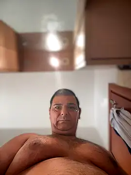 SecretlyDD online show from November 8, 8:25 am