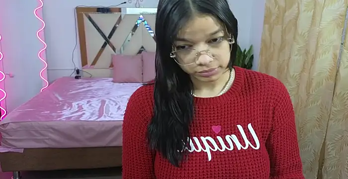 Emilly tay online show from February 22, 11:57 am