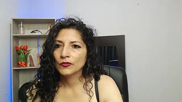 arianna ros3 online show from February 11, 3:40 pm