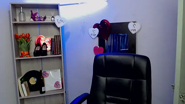 arianna ros3 online show from March 15, 11:50 pm