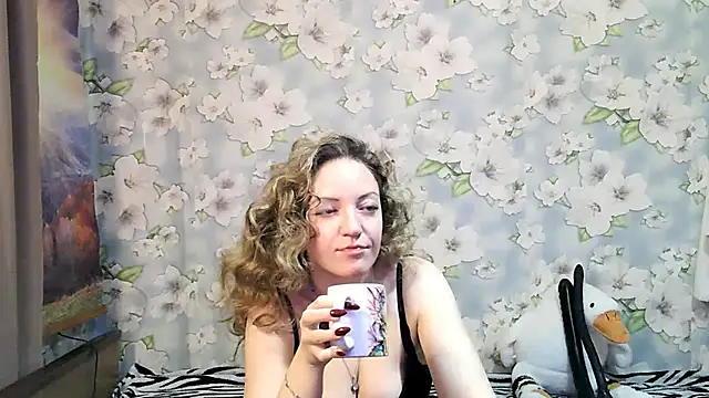 KattyLuuu online show from October 9, 9:02 pm