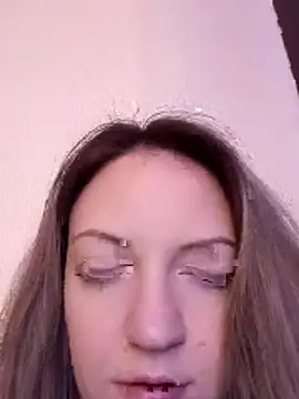 Snapshot of KattyLuuu chatting on February 7, 7:50 pm KattyLuuu online show from February 7, 7:50 pm