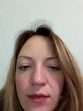 Snapshot of KattyLuuu chatting on February 20, 9:04 pm KattyLuuu online show from February 20, 9:04 pm