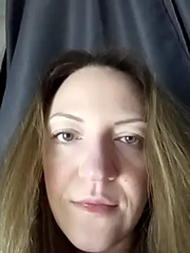 Snapshot of KattyLuuu chatting on February 22, 6:06 pm KattyLuuu online show from February 22, 6:06 pm