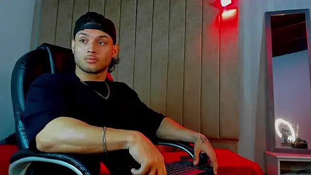 jeicob gagnon online show from September 28, 5:35 am