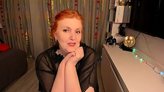 Snapshot of Fire-Fox-One chatting on February 26, 3:52 pm Fire-Fox-One online show from February 26, 3:52 pm