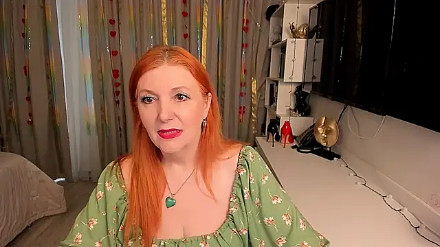 Snapshot of Fire-Fox-One chatting on March 8, 11:27 am Fire-Fox-One online show from March 8, 11:27 am